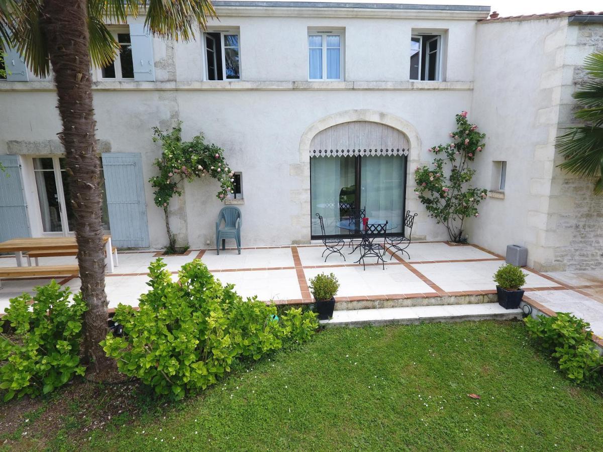 Le Logis De La Brumanderie - Saintes Fontcouverte  Eksteriør bilde