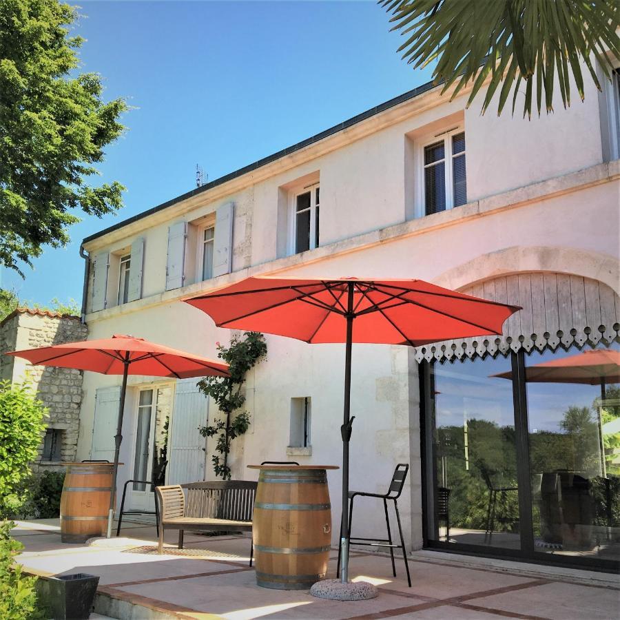 Le Logis De La Brumanderie - Saintes Fontcouverte  Eksteriør bilde