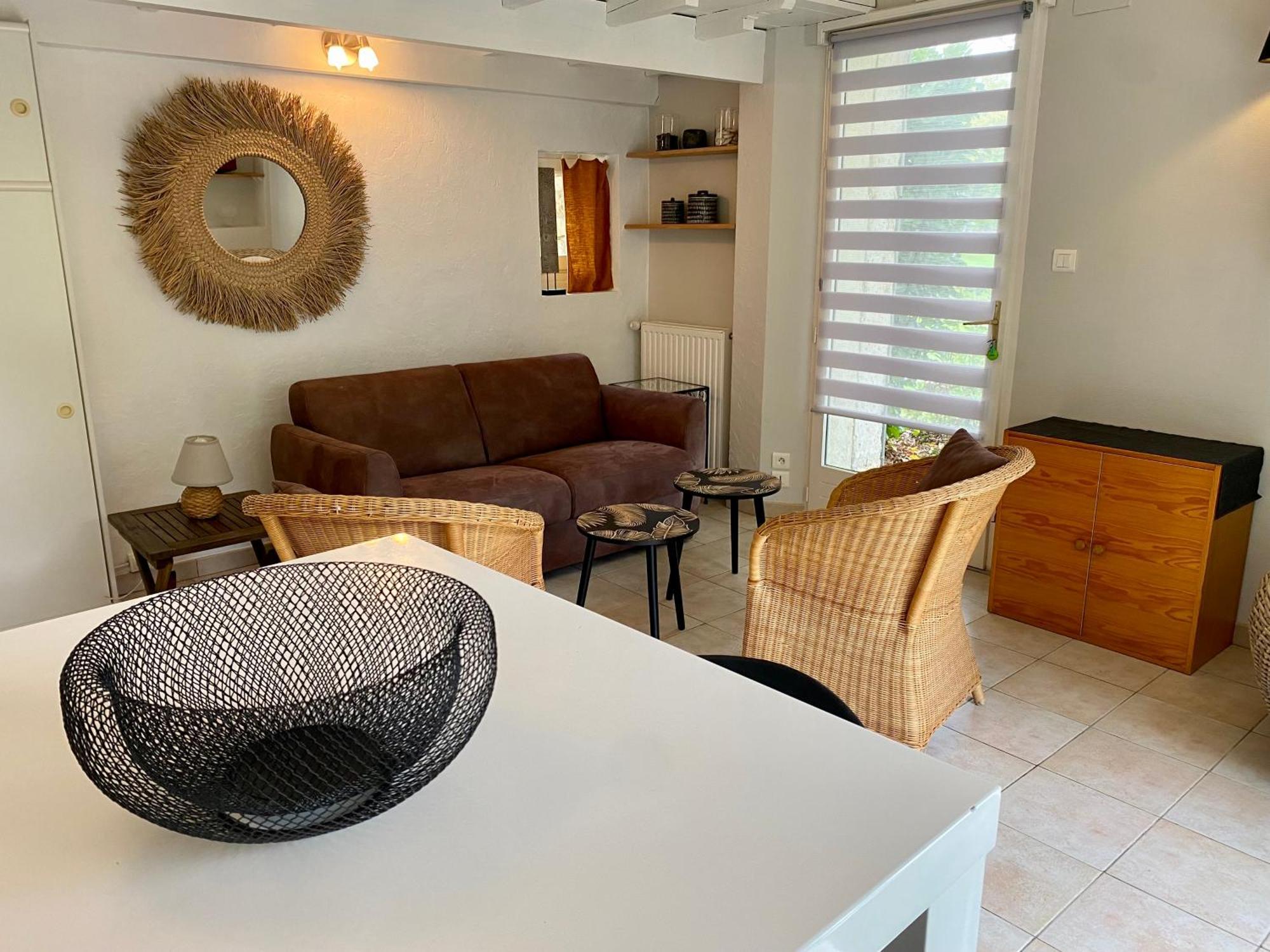 Le Logis De La Brumanderie - Saintes Fontcouverte  Rom bilde