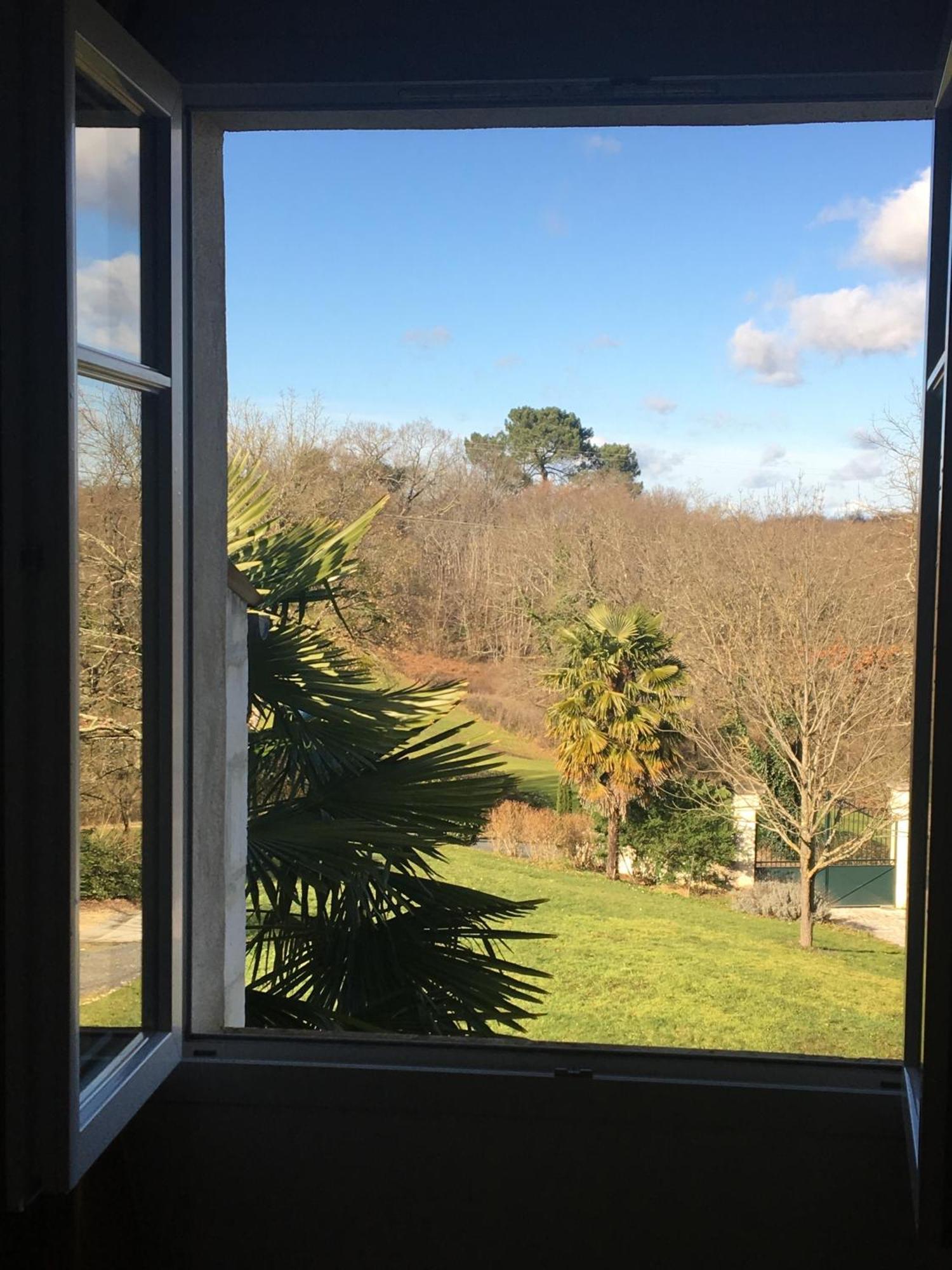 Le Logis De La Brumanderie - Saintes Fontcouverte  Rom bilde